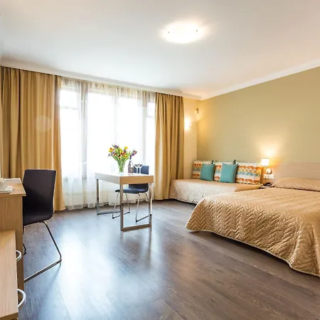 Geneva Hotel 4*