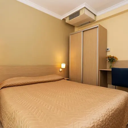 Geneva Hotel 4*