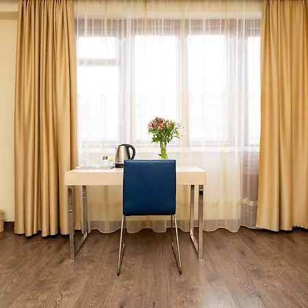 Hotel Geneva 4*